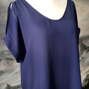 Women's brand Active USA deep blue, shoulder slit short sleeves medium top